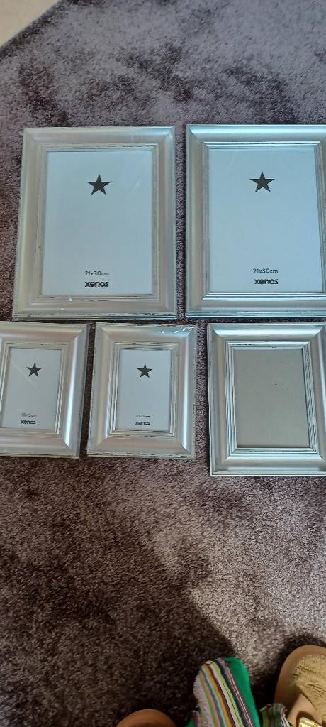5x  Nieuwe zilveren  kleurige classieke  foto lijsten, Ophalen, Zilver