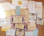 Diploma's certificaten rapporten enz. uit 1 familiepartij, Antiek en Kunst, Curiosa en Brocante, Verzenden