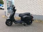 MOOIE VESPA SPRINT S 45KM BROM MAT BLACK 2900KM BJ2019