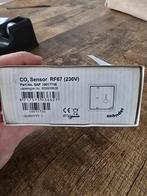 Zehnder CO2 Sensor RF67 (230V) Nieuw in Doos, Doe-het-zelf en Verbouw, Elektra en Kabels, Ophalen of Verzenden, Nieuw, Overige typen