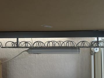 GRATIS IKEA Galant hoekbureau + onderlegger + kabelgoot - afbeelding 7