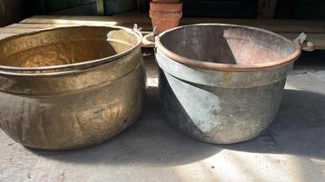 Antieke Koperen Ketels - 2 Stuks beschikbaar voor biedingen