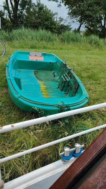 Spelebootje  beschikbaar voor biedingen