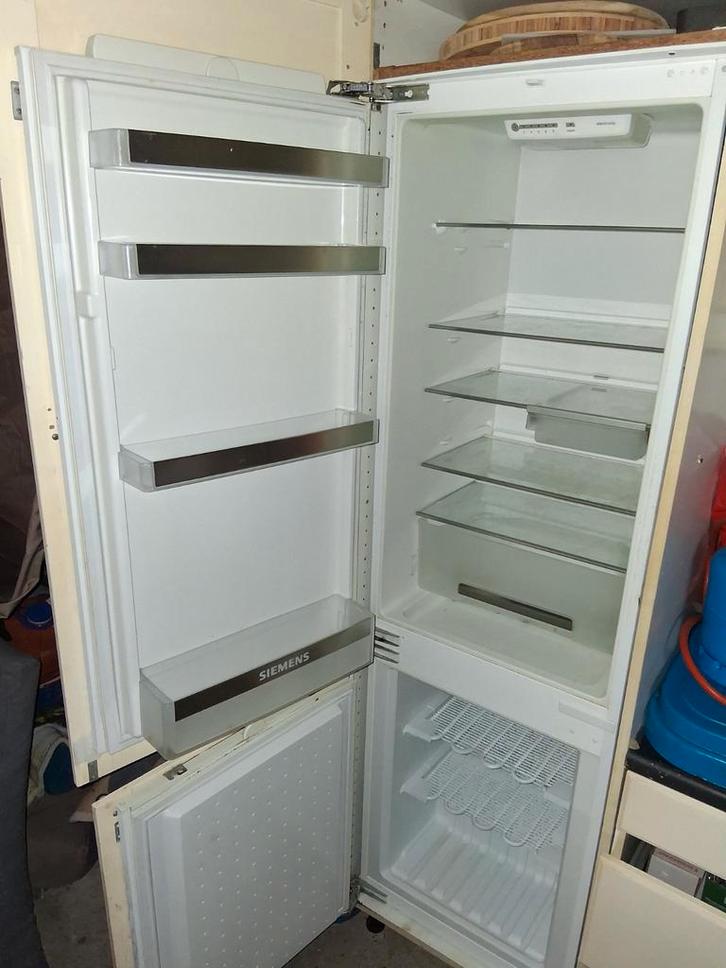 Siemens inbouw koelkast met vriezer, Witgoed en Apparatuur, Koelkasten en IJskasten, Gebruikt, Met vriesvak, 150 tot 200 liter