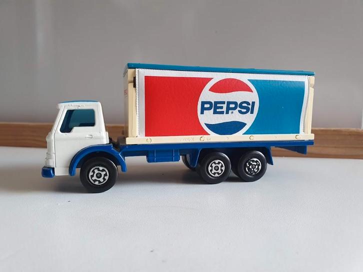 Matchbox K-40/2 Ford D truck PEPSI COLA met kratten+pallets, Hobby en Vrije tijd, Modelauto's | 1:43, Zo goed als nieuw, Bus of Vrachtwagen