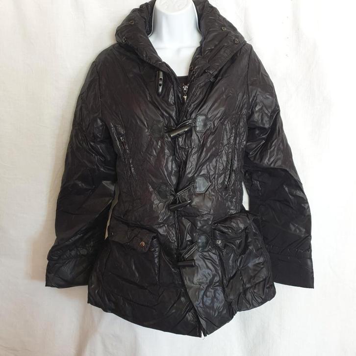 Zwarte gevoerde dames winterjas mt S merk Jacky Luxury, Kleding | Dames, Jassen | Winter, Zo goed als nieuw, Maat 36 (S), Zwart