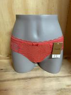 Chantelle string maat 36 en 42 model 1279, Verzenden, Roze, String