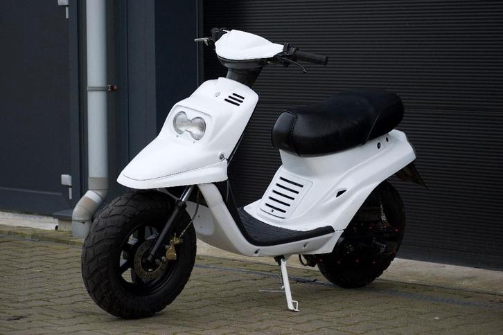 Yamaha Booster CW 50R, Fietsen en Brommers, Scooters | Yamaha, Gebruikt, Overige modellen, Maximaal 45 km/u, Tweetakt, Ophalen