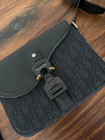 Dior saddle bag beschikbaar voor biedingen