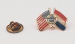 Pratt & Whitney Amerikaanse en Nederlandse vlag pin, Verzamelen, Speldjes, Pins en Buttons, Ophalen of Verzenden, Zo goed als nieuw