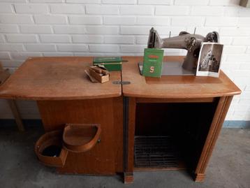 Oude singer trap naaimachines  beschikbaar voor biedingen