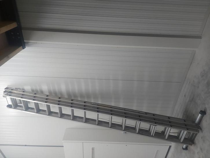 Degelijke, stevige aluminium Altrex 3x14 reformladder, Doe-het-zelf en Verbouw, Ladders en Trappen, Zo goed als nieuw, 4 meter of meer