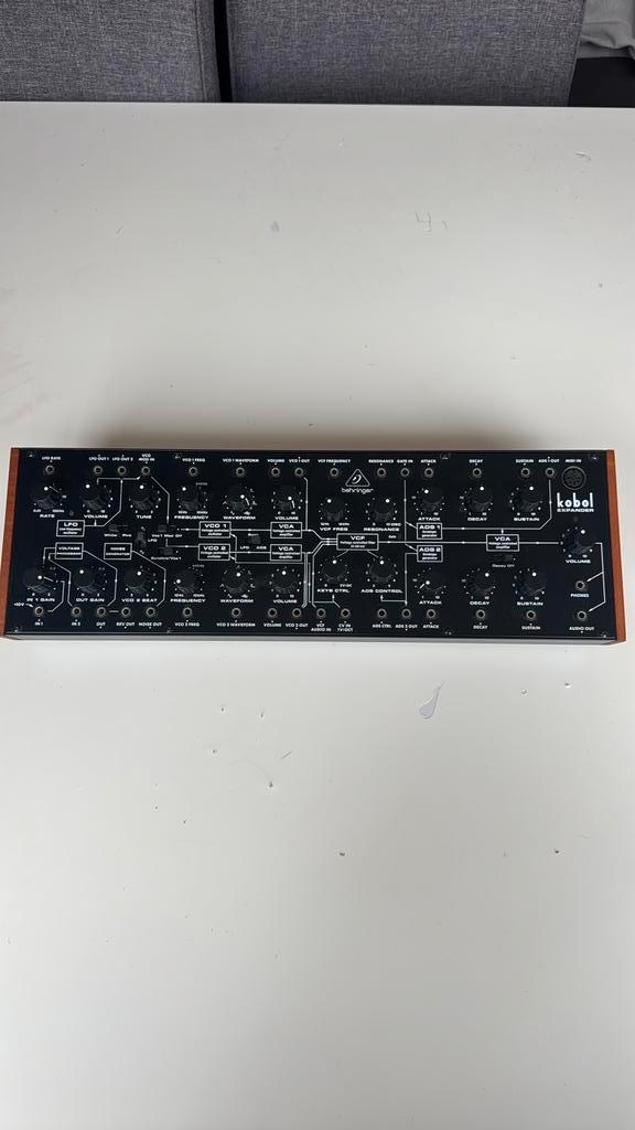 Behringer Kobol Expander, Muziek en Instrumenten, Soundmodules, Zo goed als nieuw, Ophalen of Verzenden