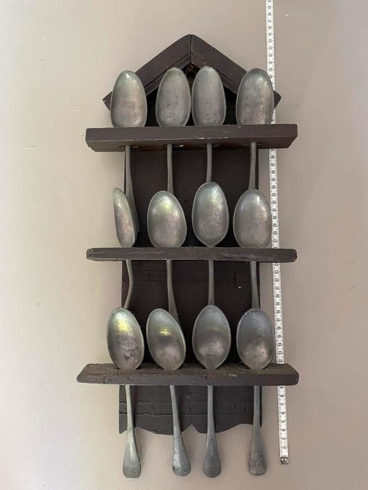 Antiek Rekje met Tinnen Lepels, Antiek en Kunst, Antiek | Keukenbenodigdheden, Ophalen