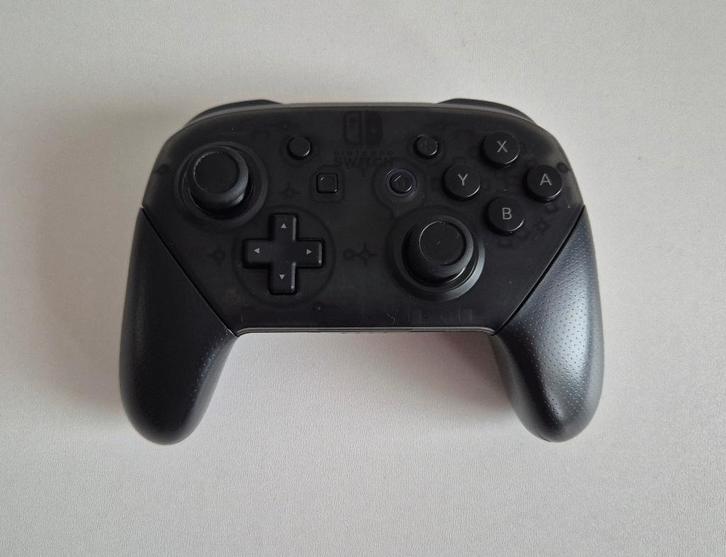 Originele Nintendo Switch Pro Controller, Spelcomputers en Games, Games | Nintendo Switch, Gebruikt, Overige genres, 1 speler