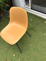 Muuto Fiber Side eetkamerstoel oker, Huis en Inrichting, Stoelen, Ophalen, Gebruikt, Eén