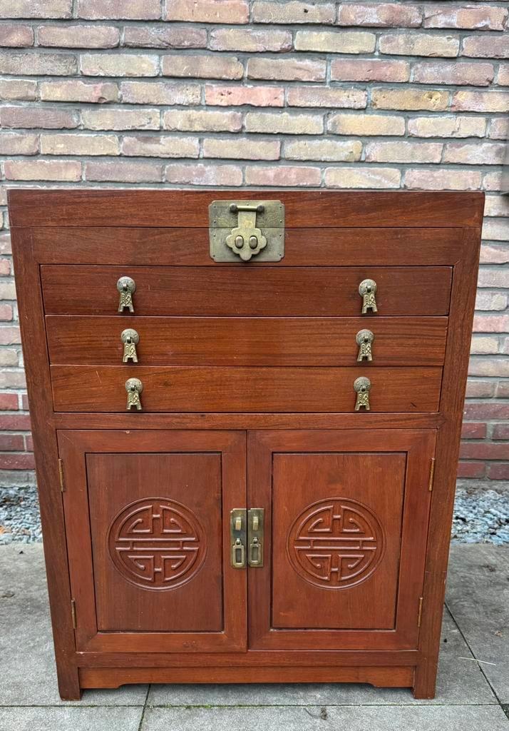 Oosterse Kast Servieskast Palissander, Huis en Inrichting, Kasten | Buffetkasten, Ophalen