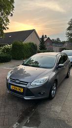 Ford Focus 1.6 Benzine – 2014 – Automaat – Schadevrij, Cruise Control, 4 cilinders, Bruin, Stationwagon