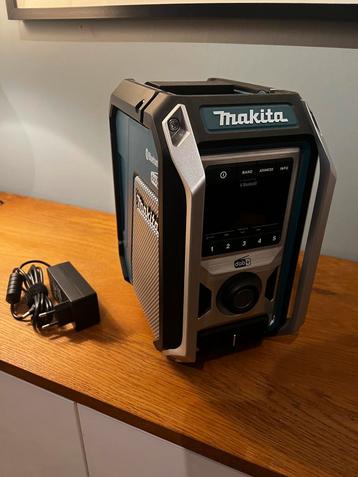 Makita DMR115 Bouwradio DAB+ Bluetooth - nieuwstaat beschikbaar voor biedingen