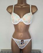 Chique Roomwitte Voorgevormde BH met Doorzichtige String, Kleding | Dames, Ophalen of Verzenden, Wit, Setje