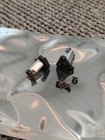 DJI Mini 3 Voor Arm Scharnier - Reparatie beschikbaar voor biedingen