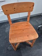 Degelijke massief houten stoel. Gratis ophalen in Zoetermeer, Huis en Inrichting, Ophalen, Gebruikt, Overige kleuren, Eén