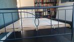 Stevig bed 140x200 met lattenbodem, Ophalen, Gebruikt, Zwart, Tweepersoons