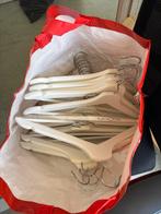 Witte Kledinghangers - Ikea (30 stuks), Ophalen, Gebruikt, Hout, Volwassenen