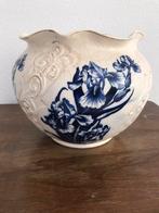 Grote antieke bloempot blauw Staffordshire, Tuin en Terras, Bloempotten, Rond, Ophalen of Verzenden, Aardewerk, Minder dan 40 cm