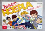 Twister hoepla spel voor 2-4 spelers, vanaf 6 jaar, Drie of vier spelers, Ophalen of Verzenden, Zo goed als nieuw, Hasbro