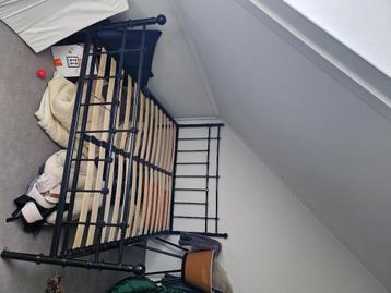 Bed frame zwart 140200