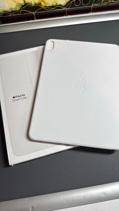 Apple iPad Air 4th & 5th gen Smart Folio White, Computers en Software, Tablet-hoezen, Nieuw, Bescherming voor- en achterkant, 11 inch