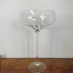 Vintage glazen champagne coupe XXL. Groot glas op steel., Verzamelen, Valkenswaard, Info@flashbackfurniture.nl, Overige typen