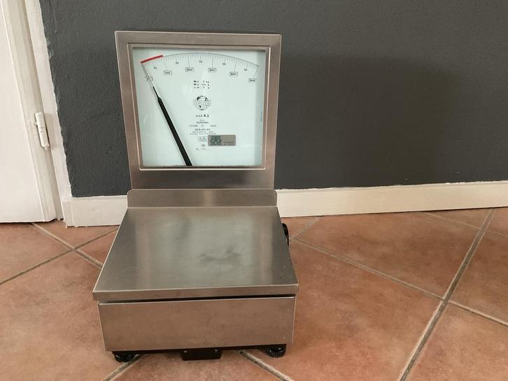 WEEGSCHAAL SUPREMA, Hobby en Vrije tijd, Taarten en Cupcakes maken, Gebruikt, Overige typen, Taarten of Cupcakes, Ophalen