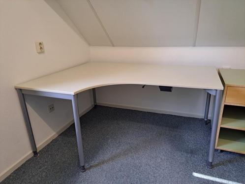 Ikea Effectiv bureau, Huis en Inrichting, Bureaus, Gebruikt, Bureau, In hoogte verstelbaar, Ophalen