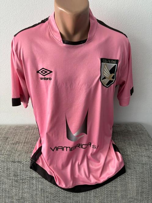Italiaans roze voetbalshirt Palermo (sicilië) calcio trikot, Verzamelen, Sportartikelen en Voetbal, Gebruikt, Shirt, Buitenlandse clubs