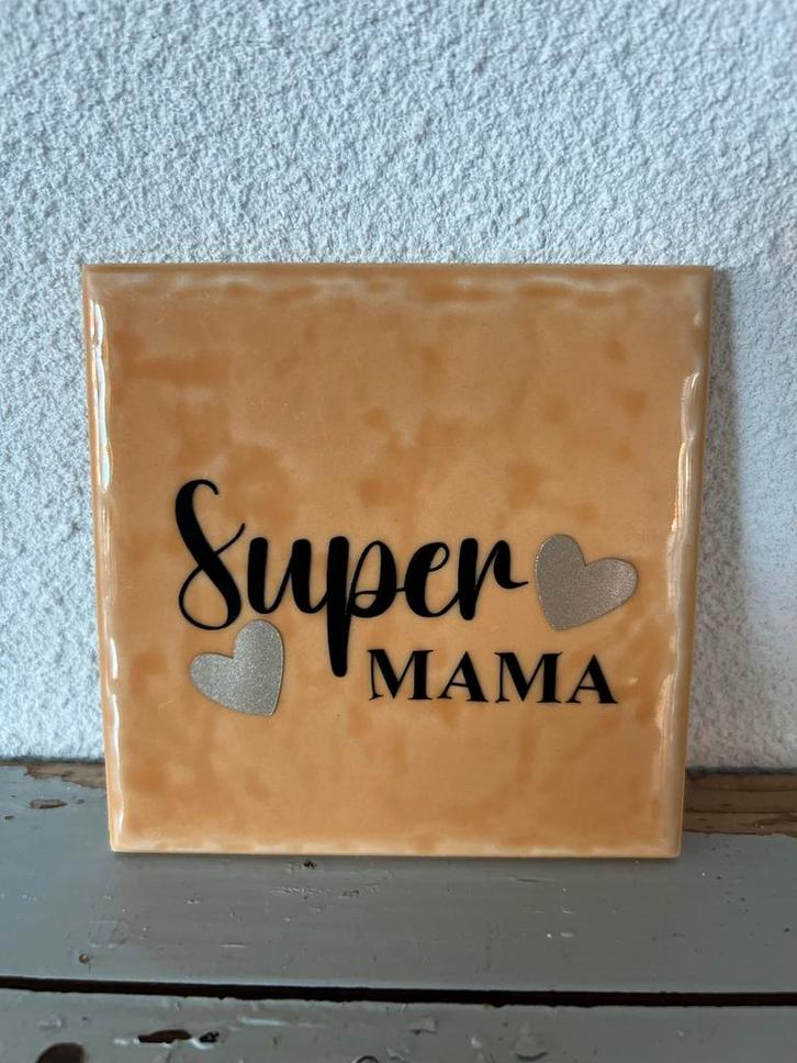 Leuk Wandtegeltje - Super Mama, Huis en Inrichting, Woonaccessoires | Tekstborden en Spreuken, Zo goed als nieuw, Ophalen of Verzenden