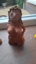 Handgemaakt beeldje van een naakte vrouw, Antiek en Kunst, Ophalen of Verzenden