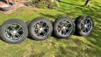 Winterbanden 235  60 R18 inch o.a. Hyundai/Kia, Auto-onderdelen, Banden en Velgen, Ophalen, 18 inch, Banden en Velgen, Winterbanden