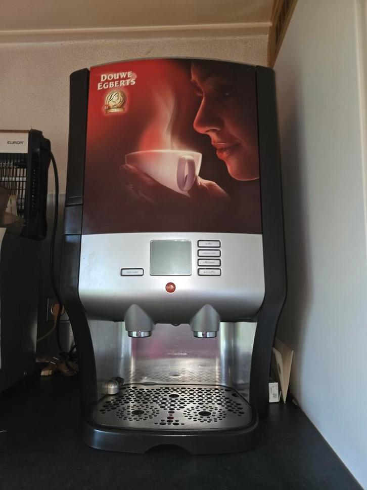 Douwe egberts cafitesse, Witgoed en Apparatuur, Koffiezetapparaten, Koffiemachine, 10 kopjes of meer, Ophalen