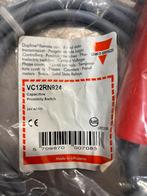 Carlo Gavazzi sensor/naderingsschakelaar 24v, Ophalen of Verzenden, Nieuw, Overige typen