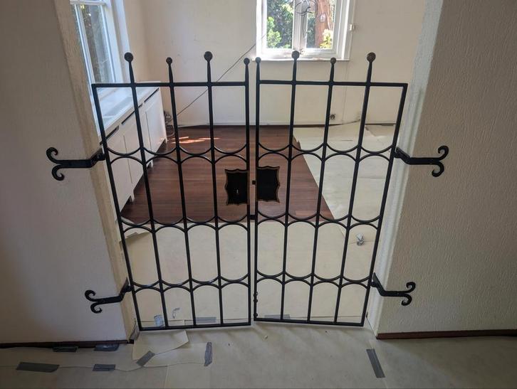Smeedijzer binnen hekwerk, Doe-het-zelf en Verbouw, Deuren en Horren, Gebruikt, Binnendeur, 200 tot 215 cm, Ophalen