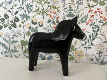 Zwart Dalapaard Dalahast Dalarna van porselein beschikbaar voor biedingen