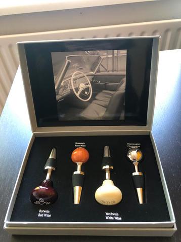 Mercedes-Benz Classic collectie wijnstopper - Formule 1 beschikbaar voor biedingen