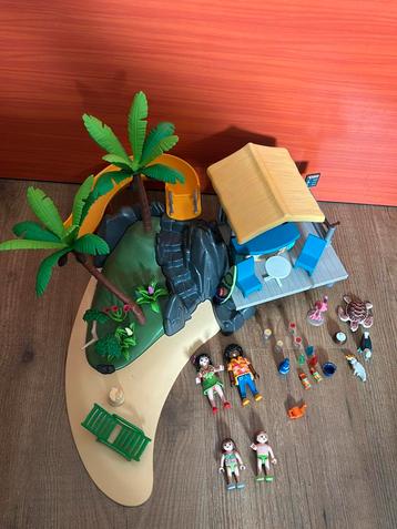 Playmobil vakantie eiland cafe bar glijbaan zee strand. beschikbaar voor biedingen