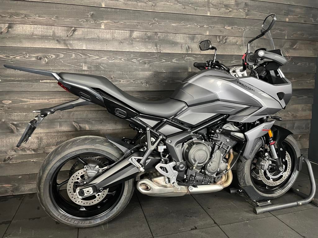 Triumph TIGER SPORT 660 GRAPHITE (bj 2023), Motoren, Motoren | Triumph, Sport, Meer dan 35 kW, 660 cc, Bedrijf