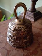 Antieke Koperen Kerk bel met Heiligen, apostel bel, Ophalen of Verzenden