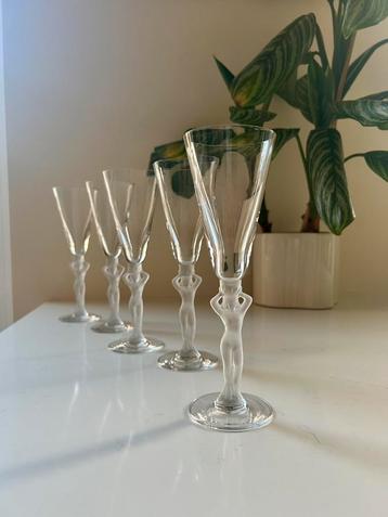 5 vintage kristallen venus flutes Bayel. Unieke glazen beschikbaar voor biedingen