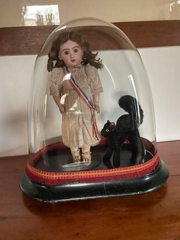 Antieke pop jumeau beschikbaar voor biedingen