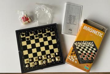 Reisspel dammen en schaken